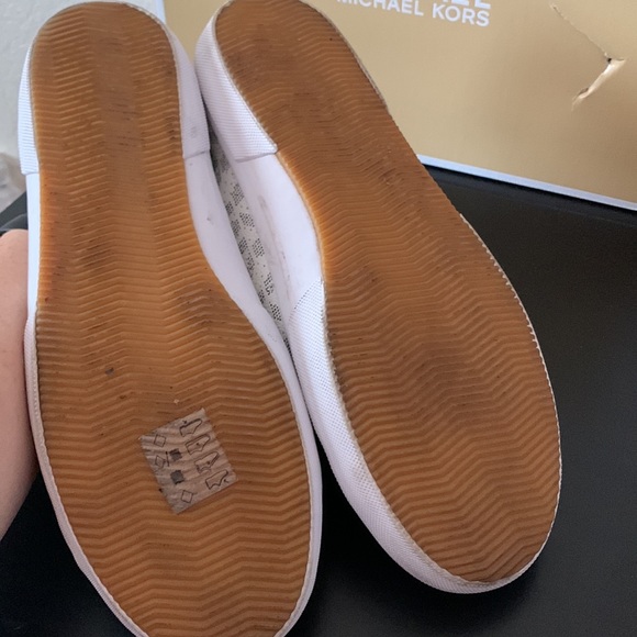 Michael Kors Boerum Sneaker in White/Navy - Picture 7 of 8